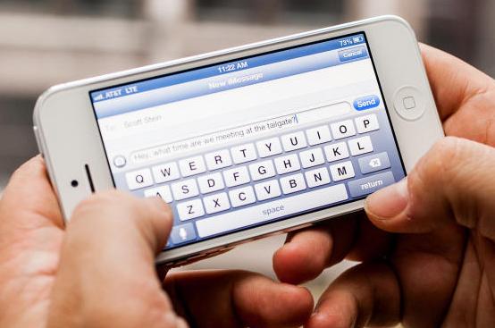 How to add new names for messages on iphone